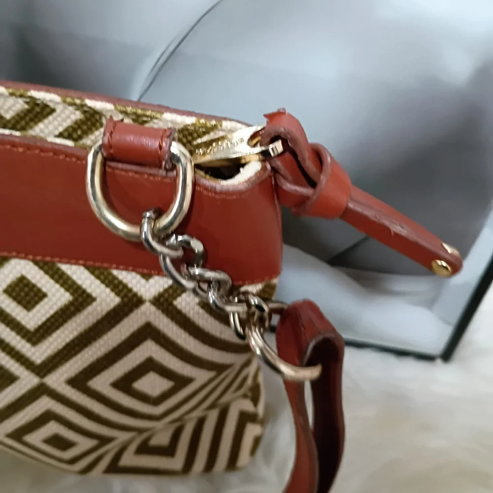 Spartina elegant Geometric Crossbody Bag in Brown and Tan